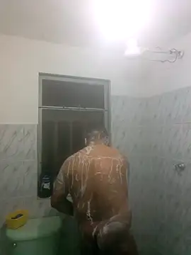 Snapshot of PhillDrake11 chatting on October 1, 2:59 am PhillDrake11 online show from October 1, 2:59 am