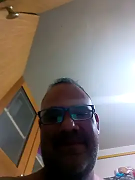 Snapshot of PhillDrake11 chatting on September 28, 9:46 pm PhillDrake11 online show from September 28, 9:46 pm