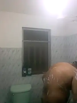 Snapshot of PhillDrake11 chatting on October 9, 5:23 am PhillDrake11 online show from October 9, 5:23 am