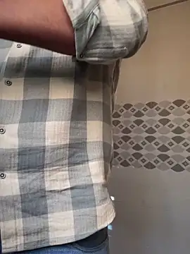 Snapshot of Spicy_aryan chatting on January 27, 8:18 am Spicy aryan online show from January 27, 8:18 am