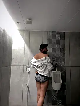 Snapshot of Spicy_aryan chatting on October 15, 12:46 pm Spicy aryan online show from October 15, 12:46 pm