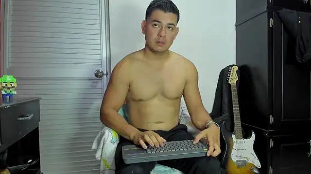 VincentSavage online show from February 3, 11:21 pm