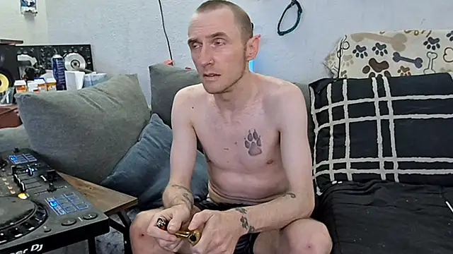 pyrowuff online show from March 2, 6:36 am