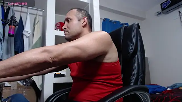 lewislamxxx hot online show from December 20, 11:45 pm