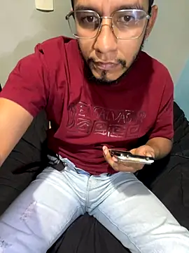 Snapshot of Darkdickhard chatting on September 29, 4:33 am Darkdickhard online show from September 29, 4:33 am