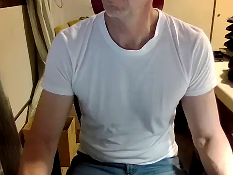 mariohurt101 online show from September 18, 9:50 pm