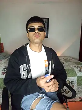 Snapshot of pinedasex777 chatting on September 14, 10:56 pm pinedasex777 online show from September 14, 10:56 pm