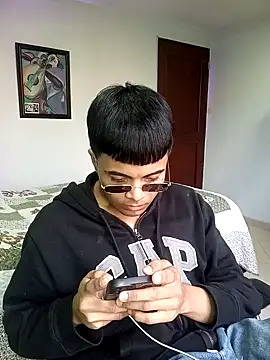 Snapshot of pinedasex777 chatting on September 9, 9:57 pm pinedasex777 online show from September 9, 9:57 pm