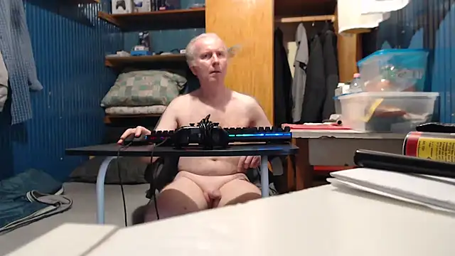 Snapshot of Vgy67Z95 chatting on September 9, 4:28 pm Vgy67Z95 online show from September 9, 4:28 pm