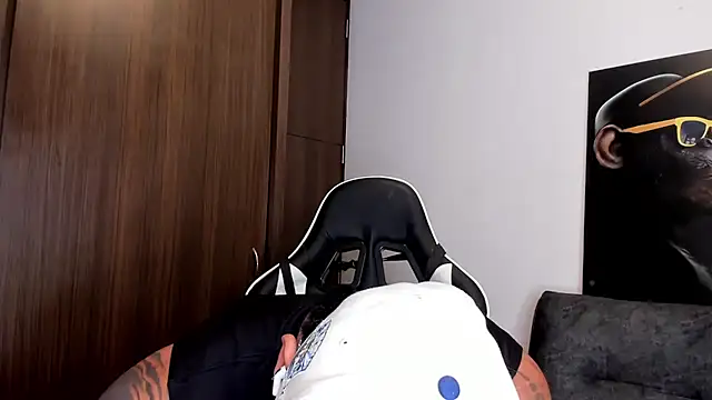 Alessandro Vanni online show from March 7, 2:15 am