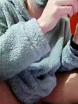 207RCCam online show from December 18, 11:51 pm