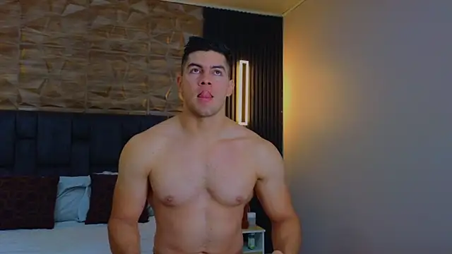 FelipeAndMarcello3 online show from February 24, 7:19 pm