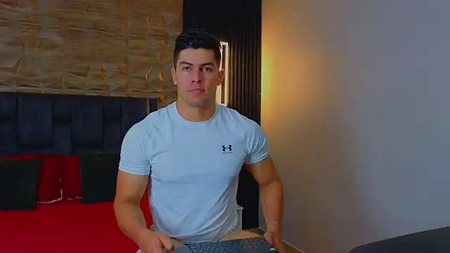 FelipeAndMarcello3 online show from March 14, 7:01 pm