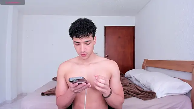 MitchellXD online show from February 2, 3:39 pm