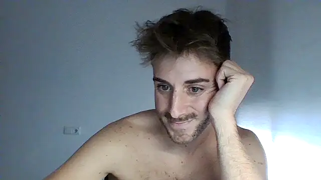 Snapshot of vargas90 chatting on October 23, 10:51 am vargas90 online show from October 23, 10:51 am