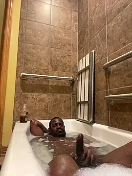 Maculine Stayr online show from February 18, 6:37 am