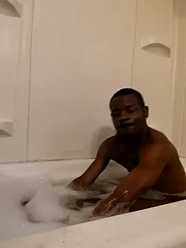 Maculine Stayr online show from December 2, 1:00 pm