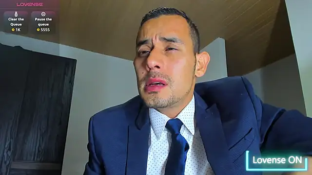 Snapshot of jhonyalzate2 chatting on October 28, 2:58 am jhonyalzate2 online show from October 28, 2:58 am