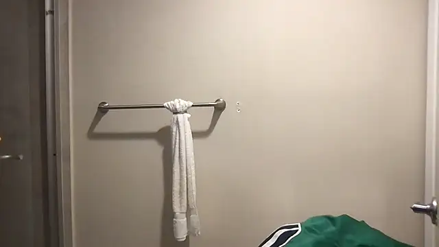 BigGuyMuscle online show from December 19, 3:36 am