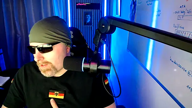 DerPornoPete online show from April 19, 12:21 am