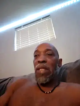 Lonelynudist59 online show from April 11, 11:36 am