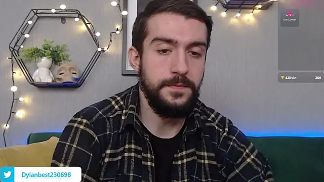 Dylan Best online show from December 18, 8:53 am