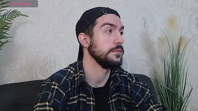 Dylan Best online show from December 14, 5:18 am