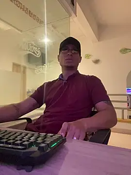 lokarius3 online show from January 16, 5:10 am