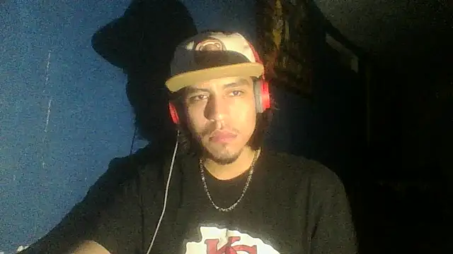 AlexAlejandro13 online show from October 14, 7:15 am