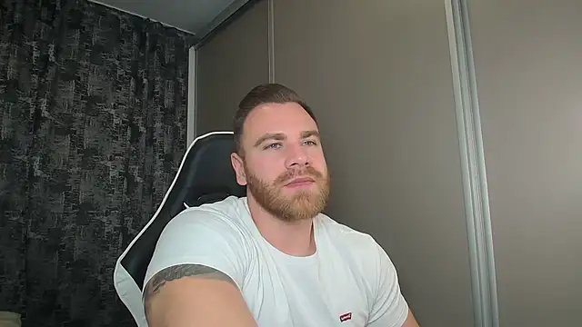 Thori92 online show from December 11, 6:59 pm