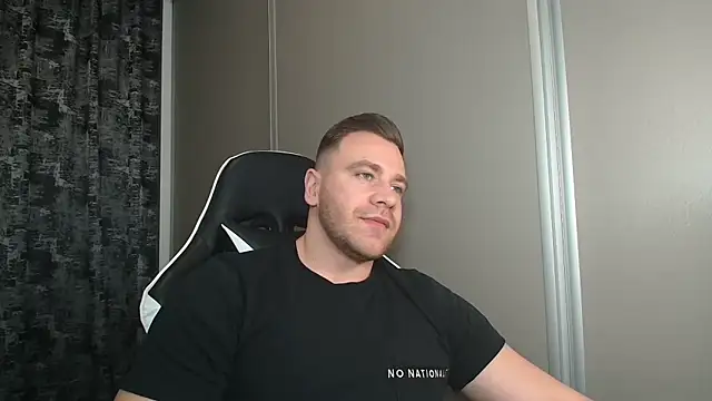 Thori92 online show from February 28, 8:30 pm