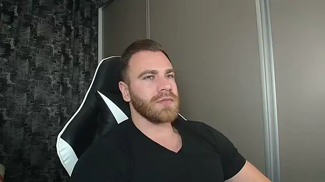 Thori92 online show from December 12, 7:59 pm