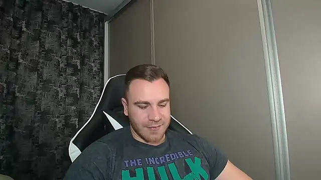 Thori92 online show from January 1, 6:27 pm