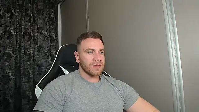 Thori92 online show from March 14, 4:36 pm