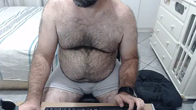 MysterBearMG online show from March 31, 12:01 am