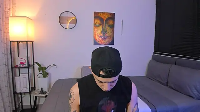 alejandro calderon1 online show from May 30, 4:01 am