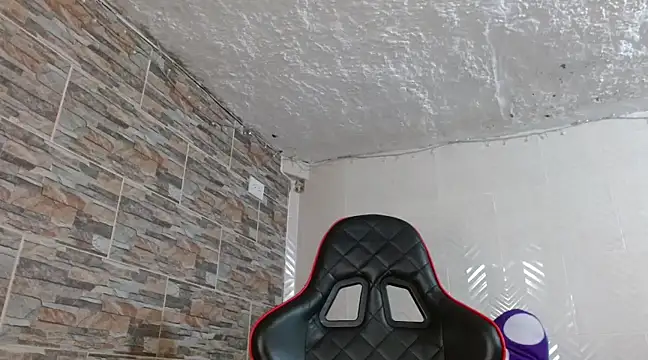 Snapshot of omar_alurba chatting on March 10, 6:23 pm omar alurba online show from March 10, 6:23 pm