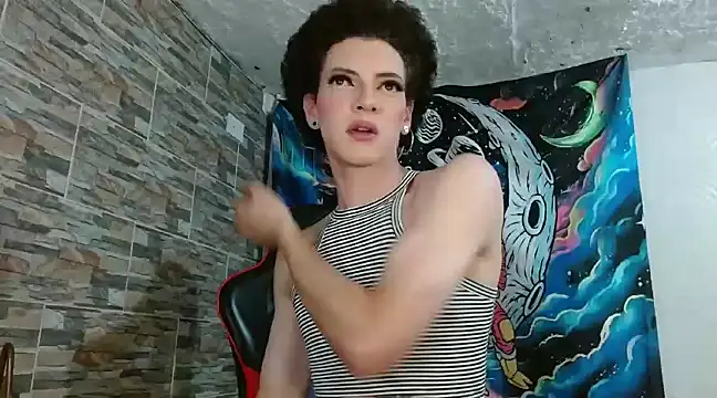 Snapshot of omar_alurba chatting on February 9, 9:39 pm omar alurba online show from February 9, 9:39 pm