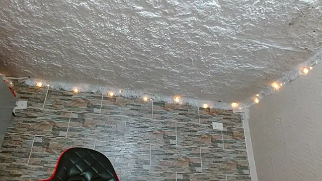 Snapshot of omar_alurba chatting on October 17, 5:22 am omar alurba online show from October 17, 5:22 am