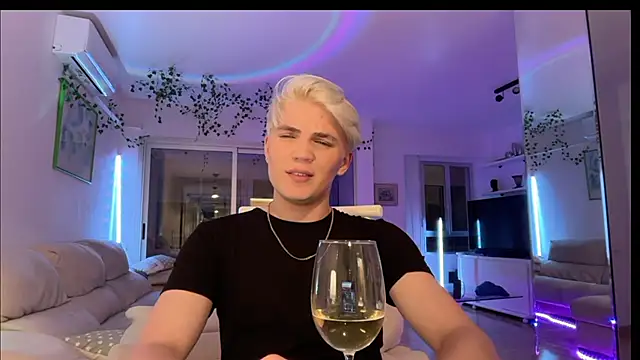 Justin Horn online show from March 29, 11:27 pm