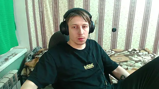 darienlarge online show from October 29, 4:32 pm