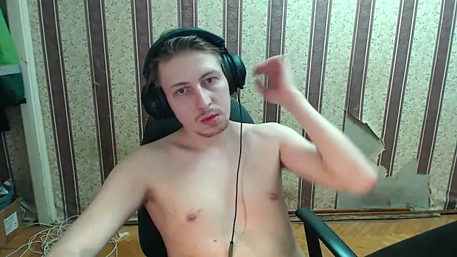 darienlarge online show from October 7, 5:28 pm