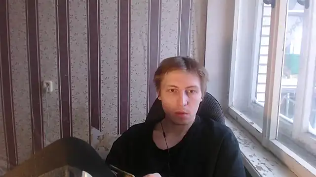 darienlarge online show from February 18, 2:27 pm