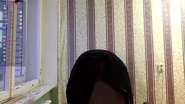 darienlarge online show from December 5, 6:43 am