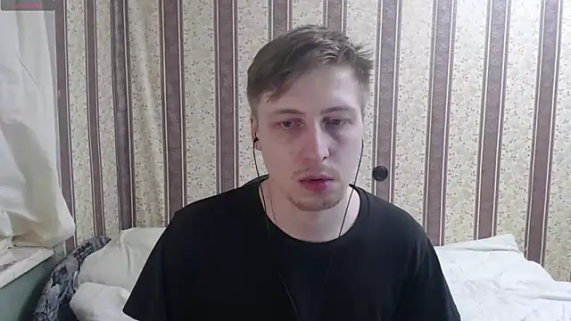 darienlarge online show from March 18, 9:43 pm