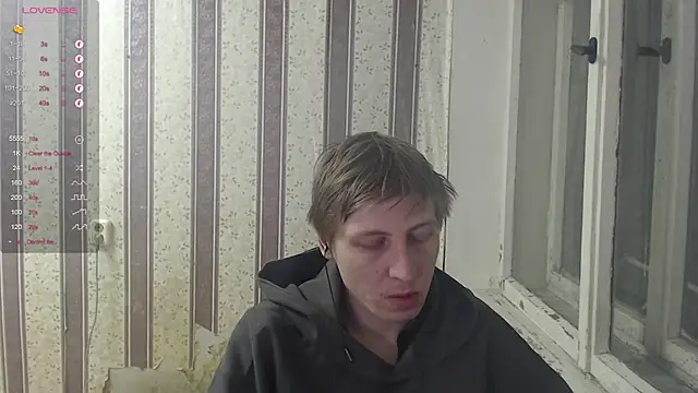 darienlarge online show from February 12, 5:16 pm