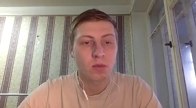 darienlarge online show from December 4, 6:22 am