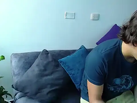 Snapshot of Santiago_kiler chatting on December 15, 2:27 pm Santiago kiler online show from December 15, 2:27 pm