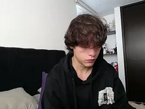 Snapshot of Santiago_kiler chatting on March 8, 1:23 pm Santiago kiler online show from March 8, 1:23 pm