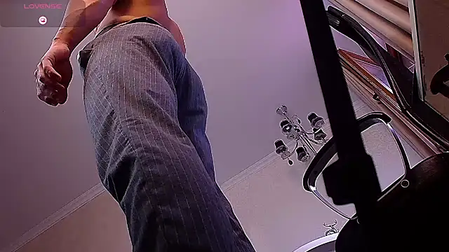 WilsonJules online show from September 26, 5:27 am